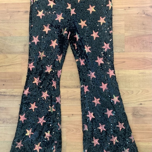 Women’s size large outfit, perfect for concert or just a night out! - Picture 5 of 7